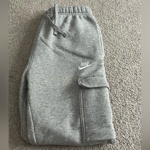 Men’s Nike Grey Cargo Sweatpants